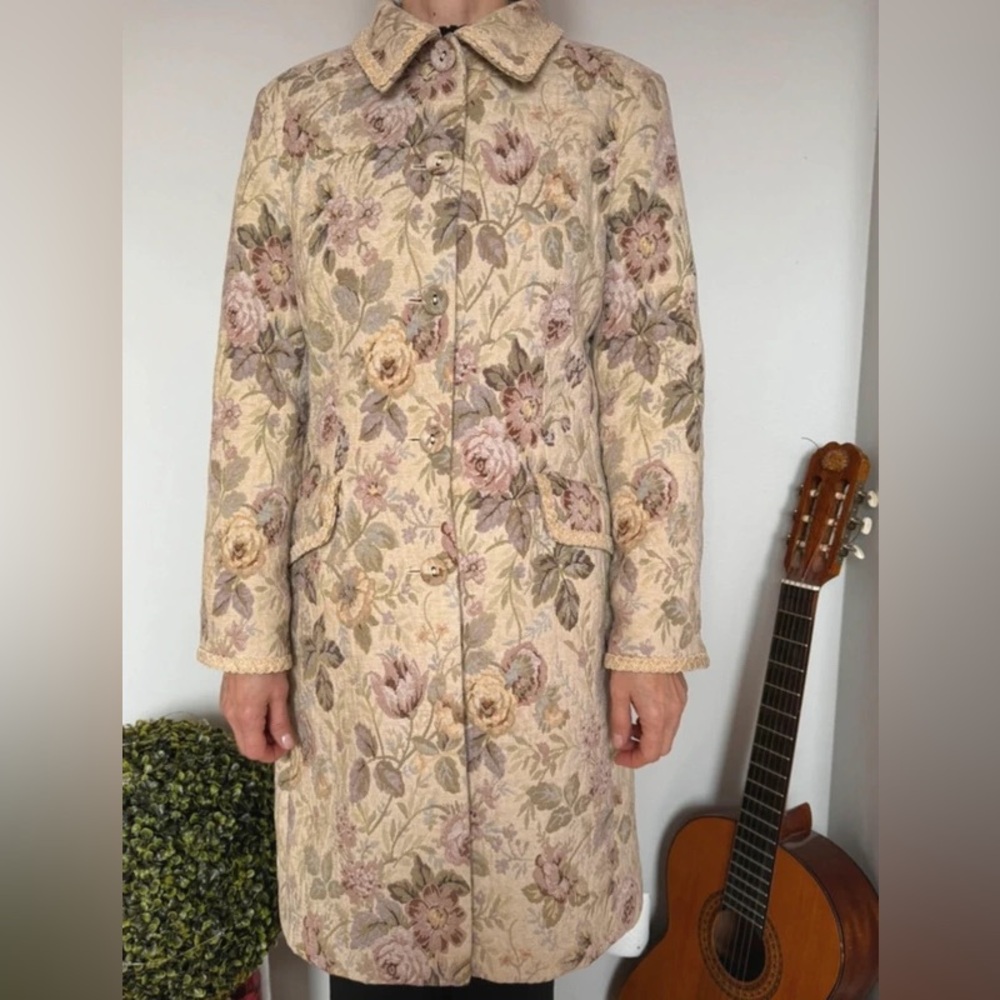 Floral Patterned Coat S